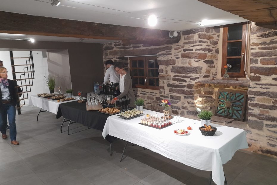 cocktail séminaire entreprise au domaine le 5b, service traiteur ille et vilaine